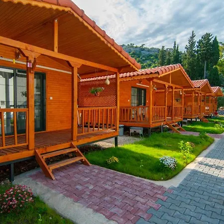 Querencia Bungalows Willa *